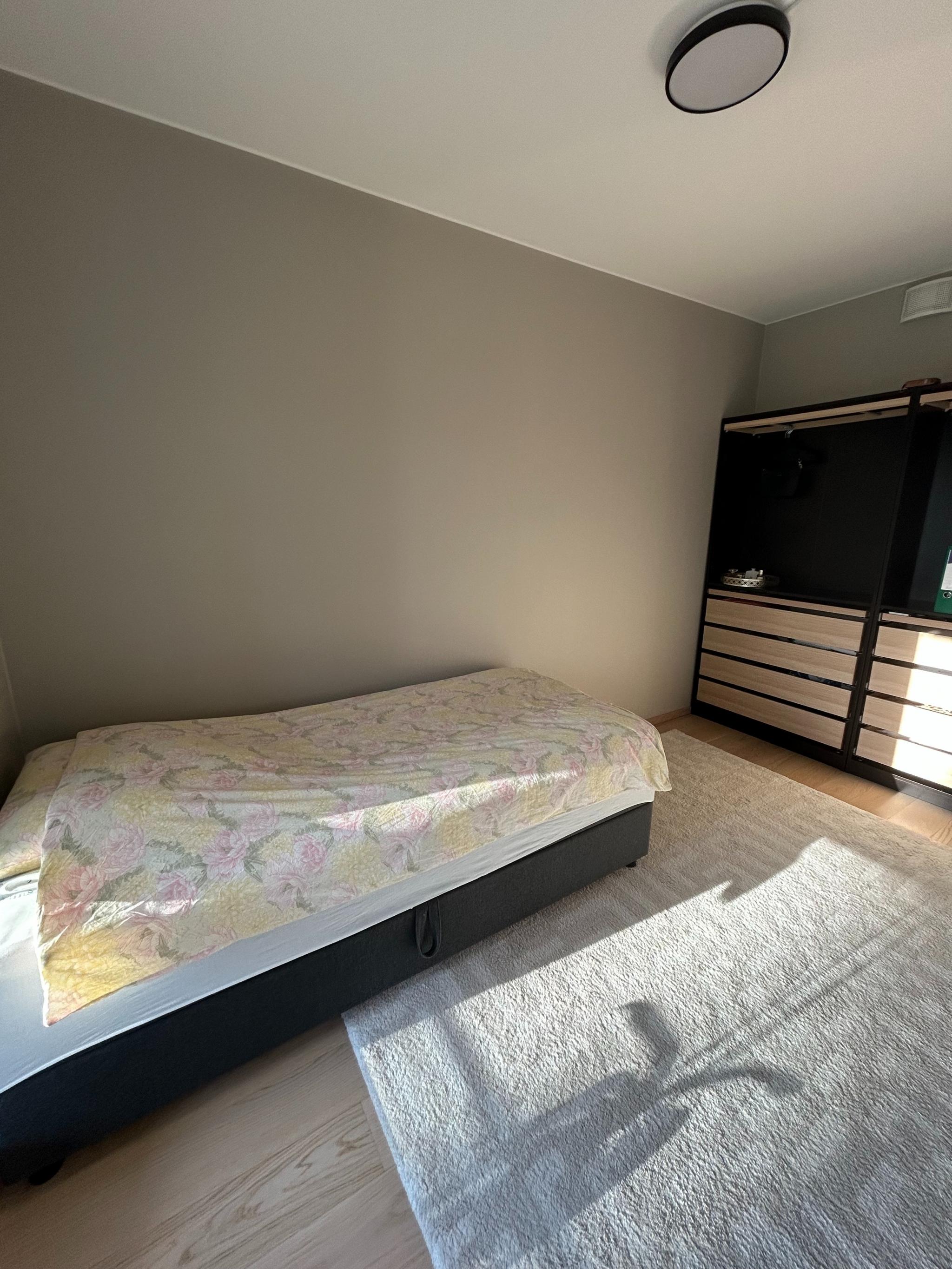 soverom med plass til dobbeltsend